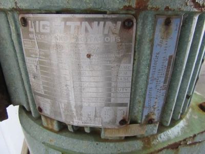 1.5 hp Lightnin Mixer, agitator,  bridge mount.