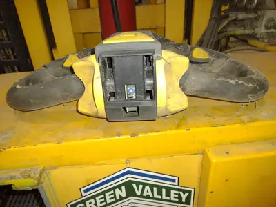 USED GREEN VALLEY \/ TITAN 2332