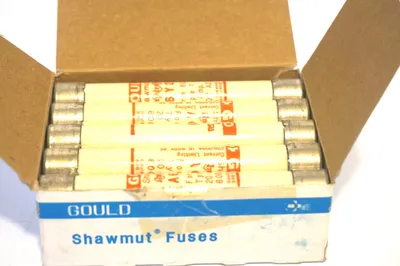 10 NEW GOULD SHAWMUT A6Y20-1 FUSES A6Y201