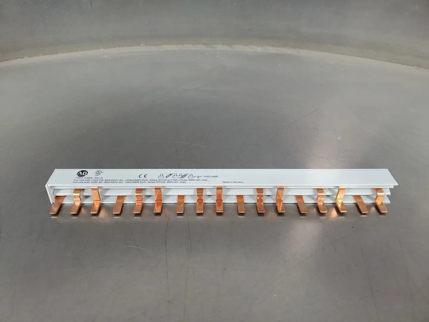Used Allen-Bradley 1492-A3B8 Bus Bars & Plugs South Carolina US | Palmetto Automation #1157908