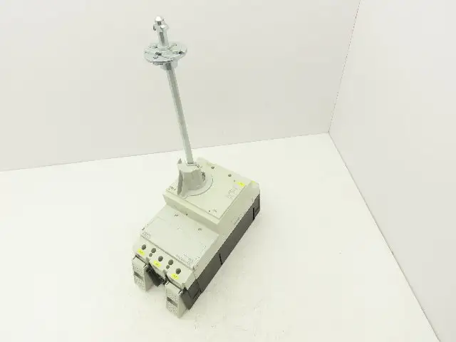 Used MOELLER _UNKNOWN_ Circuit Breakers Indiana US | Arrow Industrial #1316836