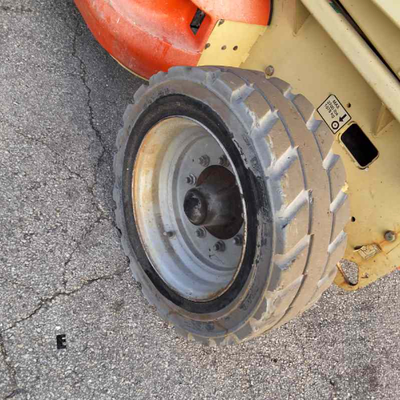 USED 2014 JLG 4069LE