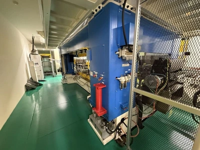 HODEN SEIMITSU 1000 Ton Progressive Press Presses | Global Machine Brokers, LLC (21)