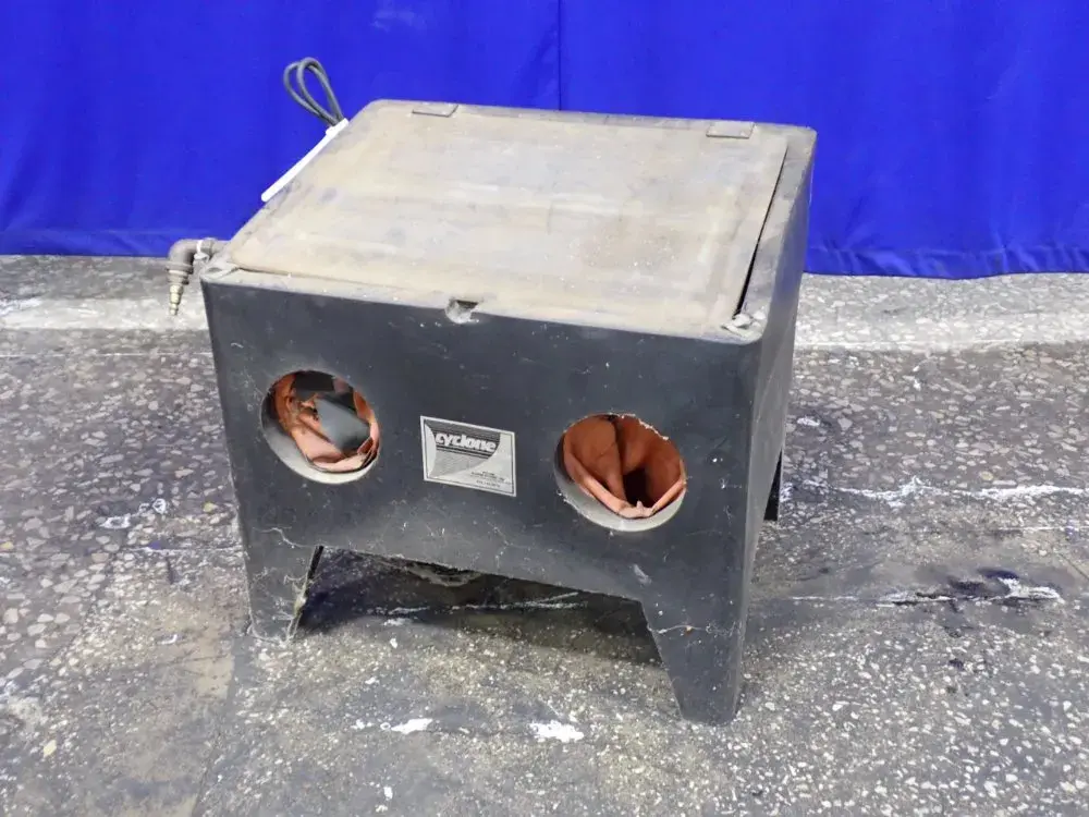 Used CYCLONE BLASTING SYSTEMS _UNKNOWN_ Blast Cleaning Ohio US | HGR 24 #1181022