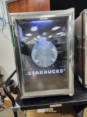 Used IDW Used IDW Beverage Cooler GS-2.5-N13EB Reach-In Refrigerator 120V Display Refrigerators Illinois US | Falcon Restaurant Supply #1375667