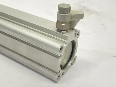 CDQ2G32TN-200DCMZ | SMC  Pneumatic Cylinder 32mm Bore 200mm Stroke - Used