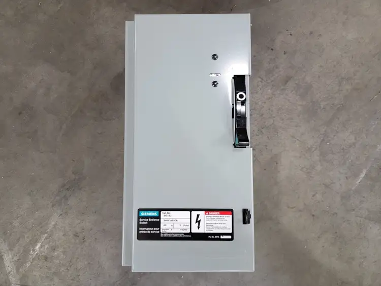 Used SIEMENS SE322 Switchgears British Columbia CA | Lenmark #243743