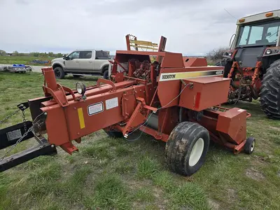 USED 2003 HESSTON 4655