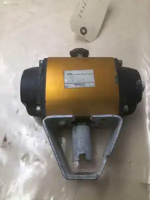 USED WORCESTER CONTROLS (FLOWSERVE) 10 39S