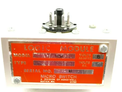 USED HONEYWELL TR5R LOGIC MODULE 15 VOLTS 50/60HZ