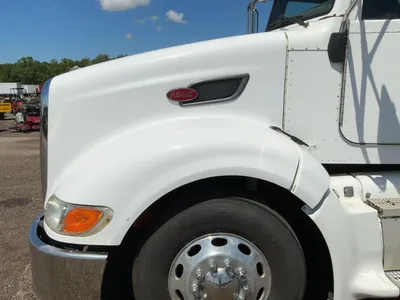 USED 2011 PETERBILT 386