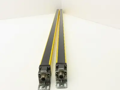 Schmersal SLC440COM-ER-0890-14 Safety Light Curtain Transmitter & Receiver Set