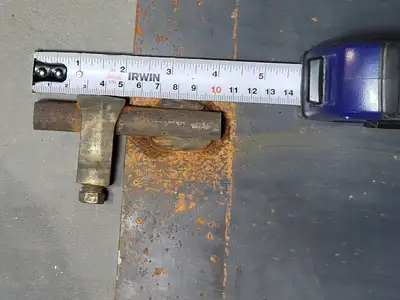 Non-Galvanized Ground Plates with 5/8" Stud 1016BTB-NG