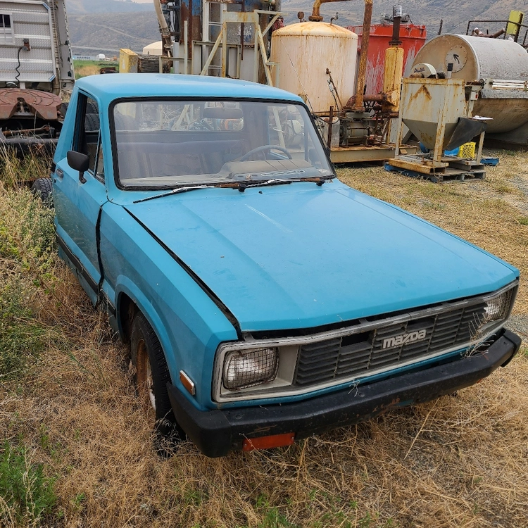 Used MAZDA B2200 Pickup Trucks British Columbia CA | Savona Equipment LTD #1345184