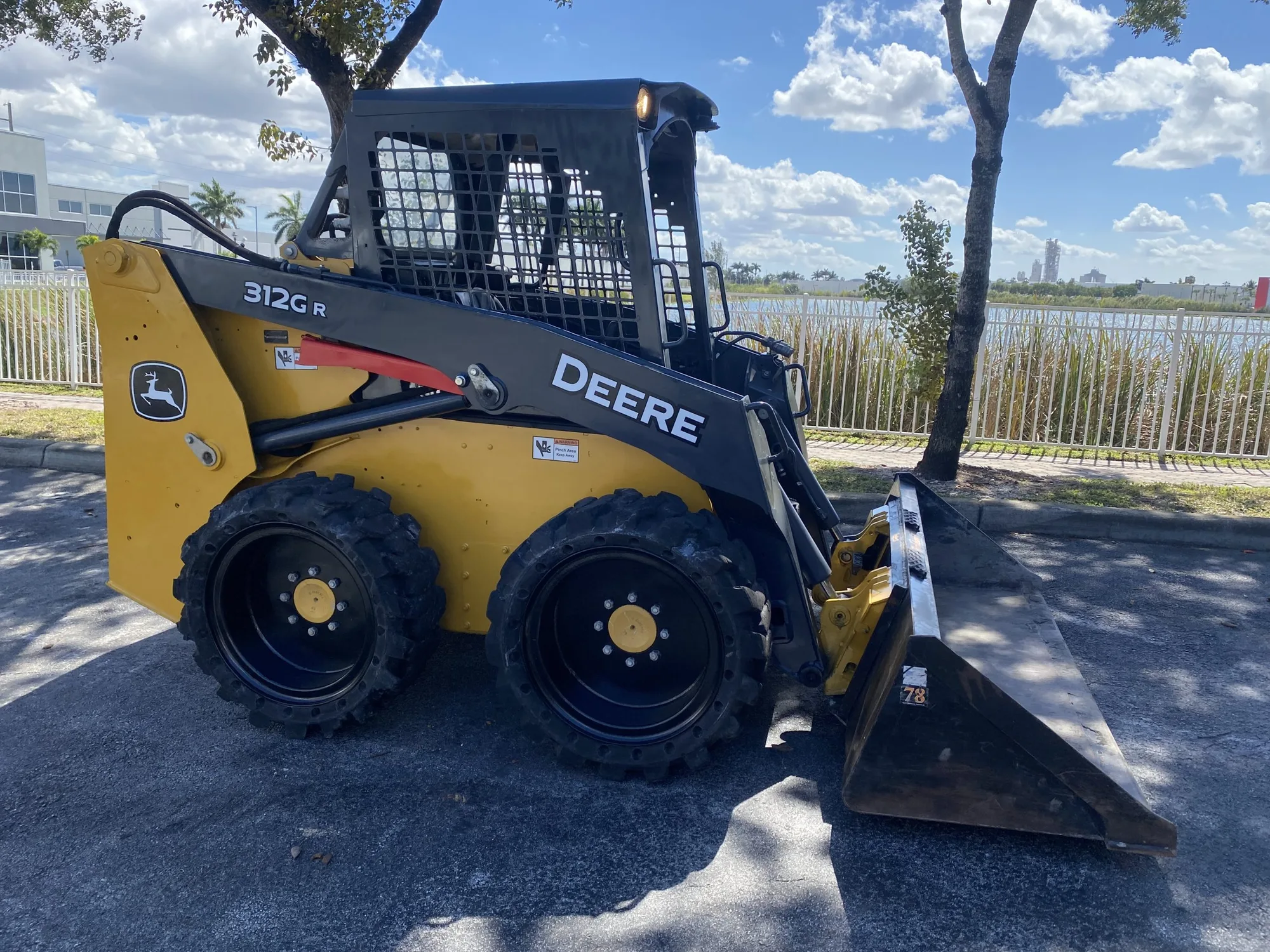 USED 2020 Deere 312G