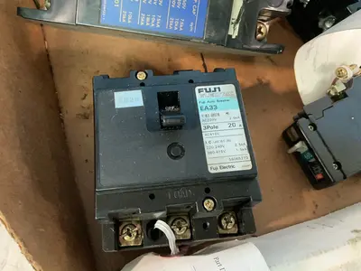 Used MITSUBISHI , FUJI ELECTRIC _UNKNOWN_ Circuit Breakers Ohio US | HGR 24 #1316516