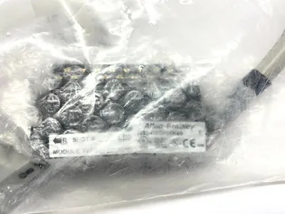 NEW ALLEN-BRADLEY DIGITAL I/O PRE-WIRED CABLE 0.5M