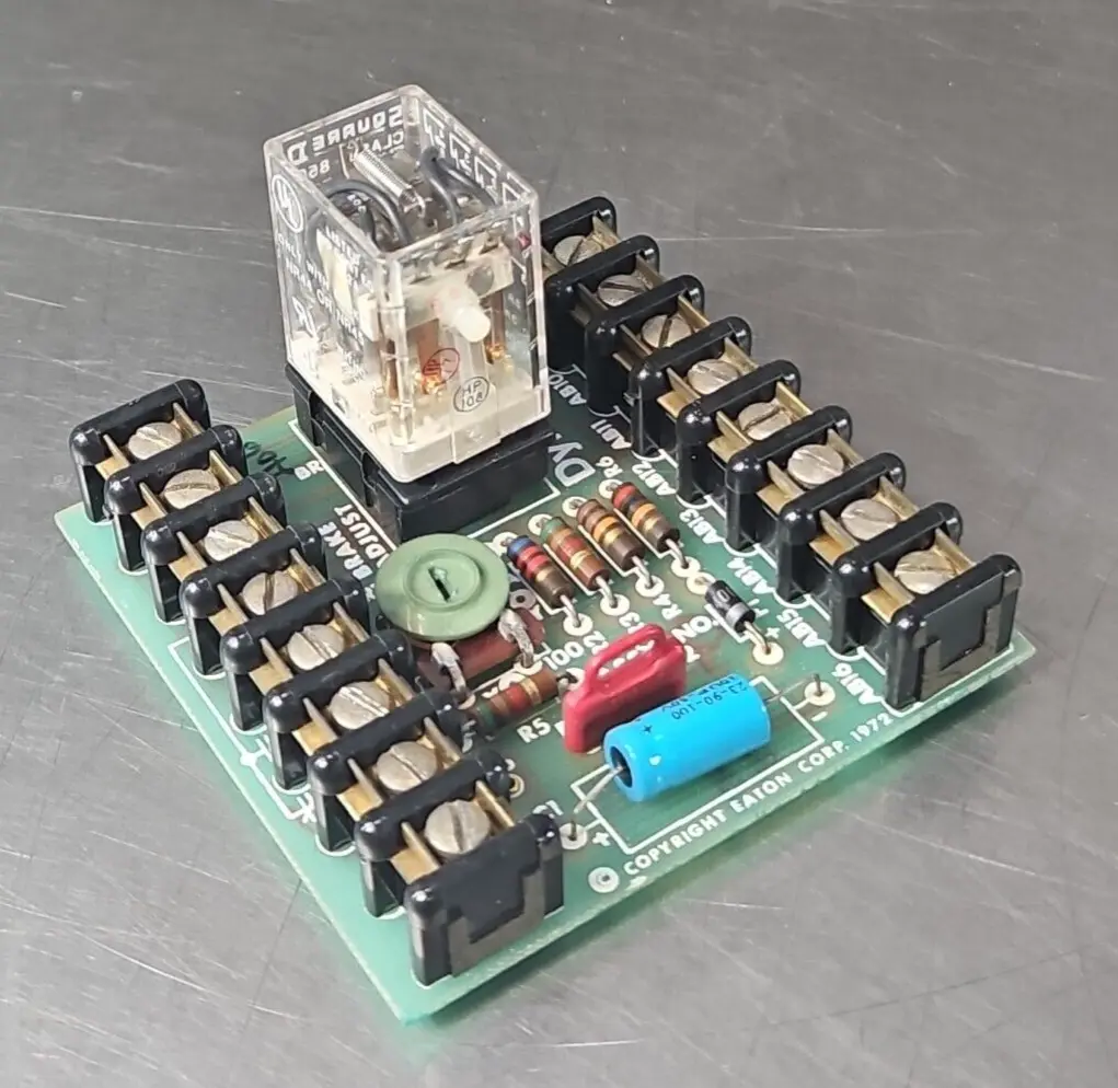 Dynamatic 70-47-119 Circuit Board loc3E32