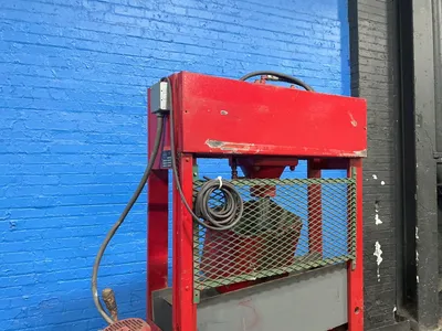 Used 1998 STENHOJ 5000994 H-Frame Presses Ohio US | HGR 24 #1251115
