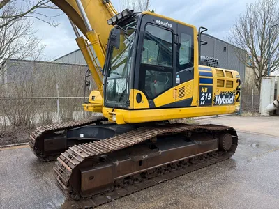 USED 2017 KOMATSU HB215LC-2