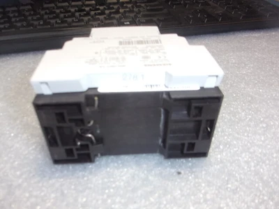 USED Siemens 3RV1021-1EA10 + 3RV1901-1A