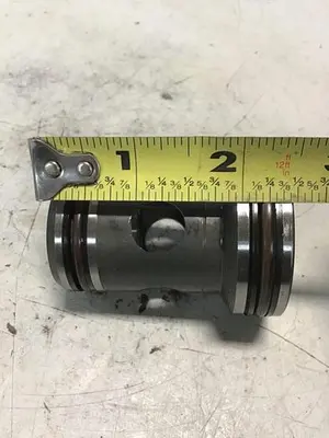 USED VICKERS 25-D10-30