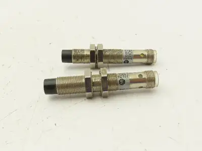 Allen Bradley 827C-D4NP12-D4 Proximity Sensor 12mm 10-30VDC  Lot of 2