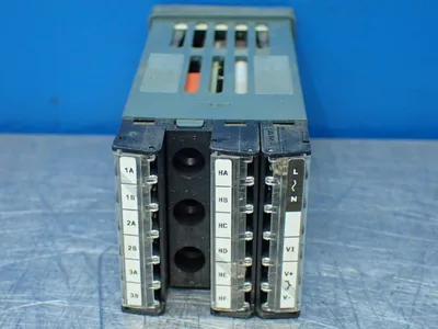 Used EUROTHERM 2216E/AL/VH/R1/R1/RF/2YM/ENG/XXXXX/EU0523 Temperature Controls Ohio US | HGR 24 #802931
