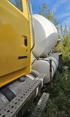 2005 STERLING Mixer Commercial trucks | Iron Listing (4)