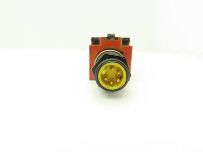 Allen Bradley 440P-SCM21 Guardmaster Senator Safety Limit Switch Plunger 230V
