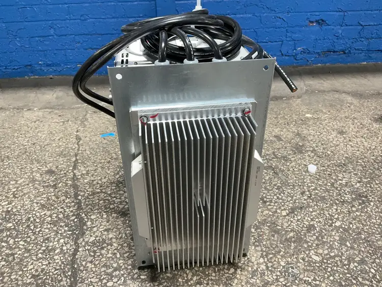 Used WELDING TECHNOLOGY CORP. 9021102VR Power Inverters Ohio US | HGR 24 #1266749
