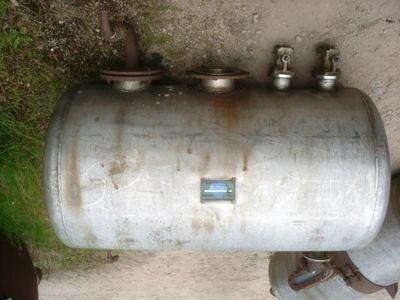 540 L S/S Horizontal Enclosed Tank