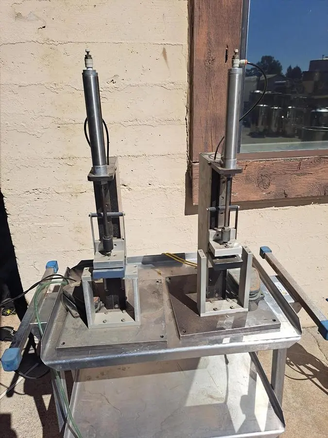 Used _UNKNOWN_ _UNKNOWN_ Cappers - Pluggers - Fitments California US | Machinery & Equipment #1384782