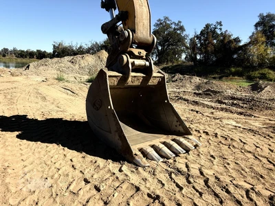 Used 2015 LIEBHERR R956 Crawler Excavators California US | Mittry Construction #1363461