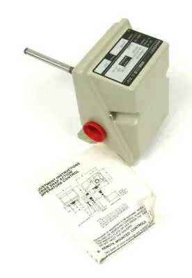 NEW ASHCROFT LTAN4H00-040 TEMPERATURE SWITCH LTAN4H00040
