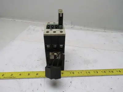 Siemens 3RT1035-3BB40 690V 40Hp Motor Starter Contactor 24VDC Coil