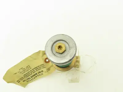 Johnson Controls V-3752-6007 1/2" Steam Union Angle Valve 3-6 PSI