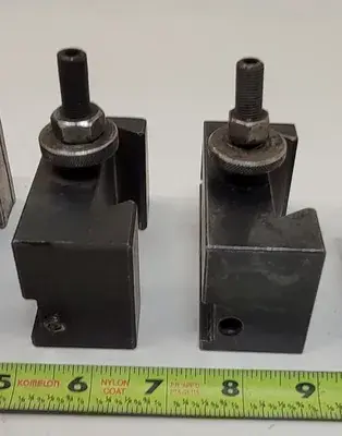 USED ALORIS TOOL POST HOLDER
