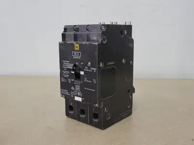 NEW SQUARE D EDB36030