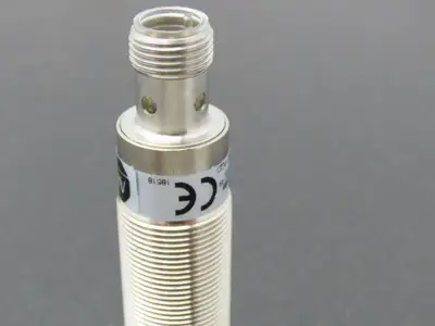 Allen Bradley 872C-N12NP18-D4 18mm Barrel Inductive Proximity Sensor 10-30VDC