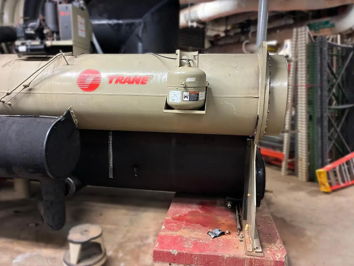USED TRANE CVHF770