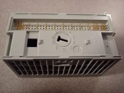 Allen Bradley 1794-OB16/A 24 VDC Source Output Used