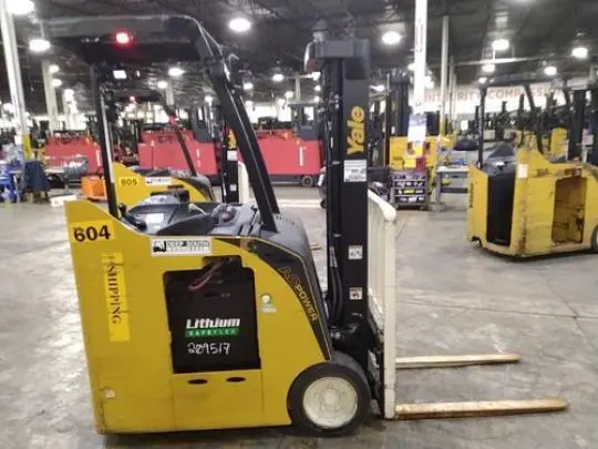 Used 2023 YALE ESC030 3-Wheel Stand up Electric Counterbalance Forklifts Ohio US | Russell Equipment #724602