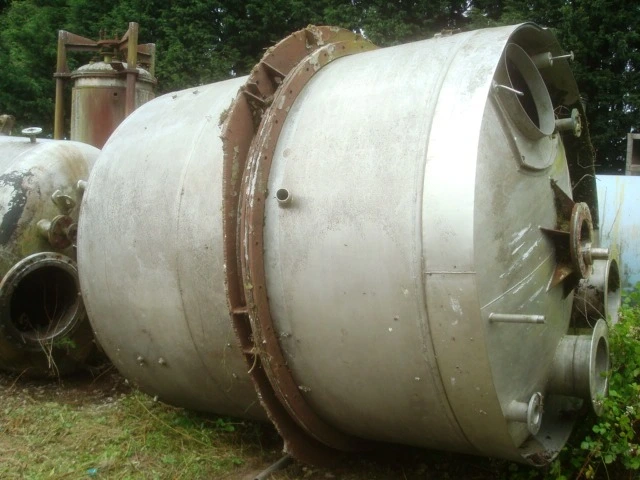 7650 L S/S Encl Mixer With Internal Coil