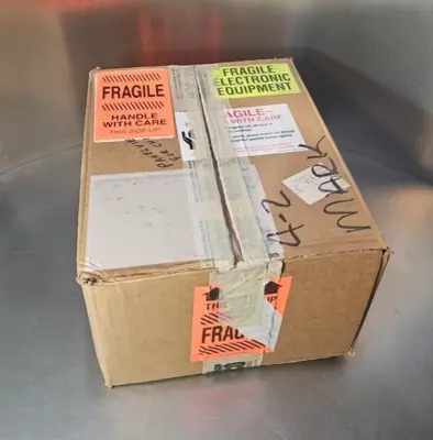 Allen Bradley 2711-B6C1 SerB 100-240 VAC 0.6-0.35A 50/60HZ 75 VA Loc2C