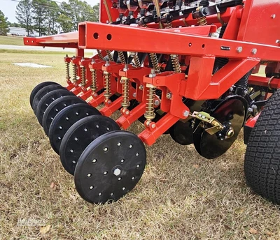 New | in-Stock 2026 TAR RIVER SAYA-PT505 Food Plot Seeders Pennsylvania US | Zimmerman Farm Service #1410161