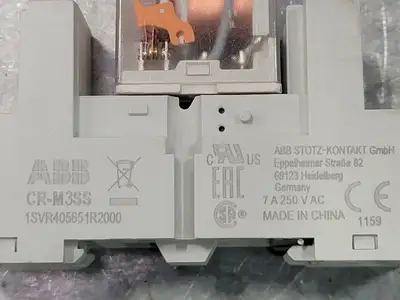 USED ABB CR-M024AC2L & CR-M3SS