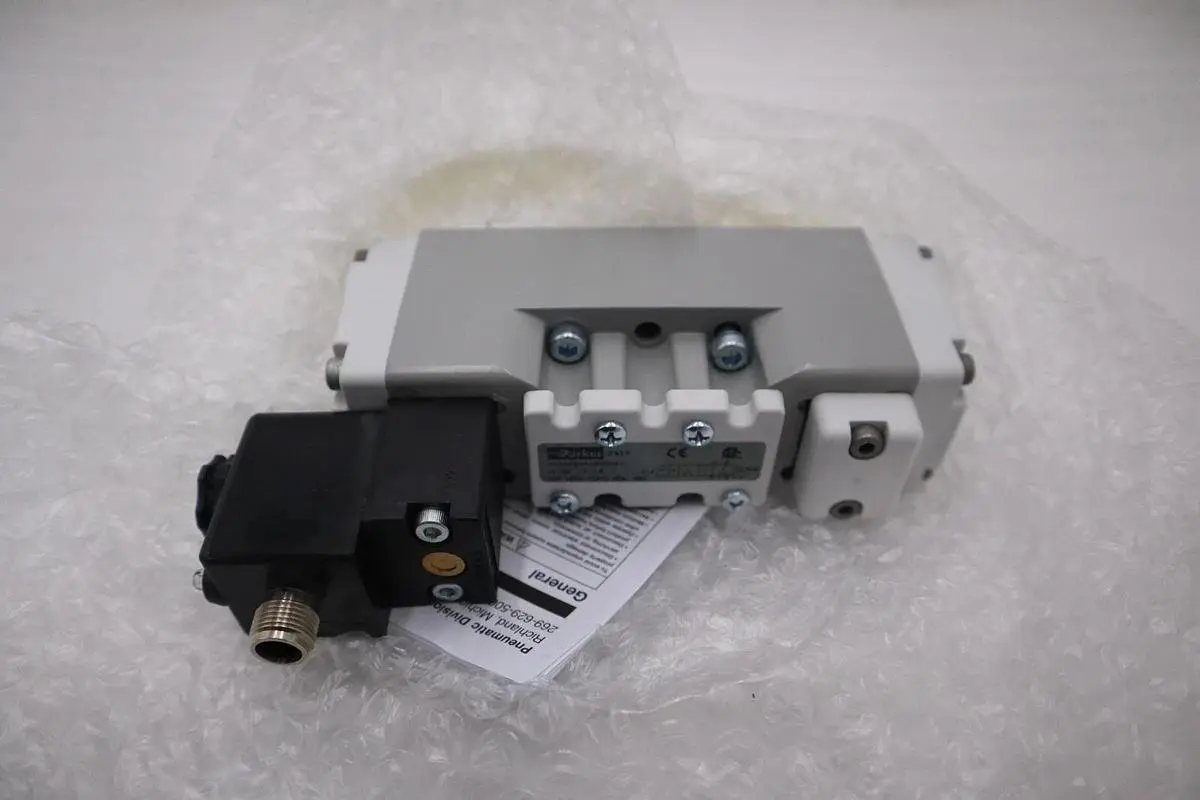 NEW PARKER H1EWXBG619000FD SS 2PO 24VDC LOW WATT AUTO STOCK G141