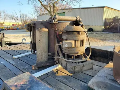 USED 1962 TOLHURST 40'' OIL CHIP SEPERATOR