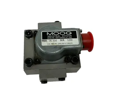 MOOG 76-104 SERVO VALVE 76104 REFURBISHED